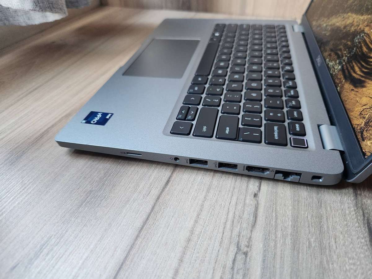 Dell Latitude 5430 Intel i5 12th Gen + Free Laptop Bag