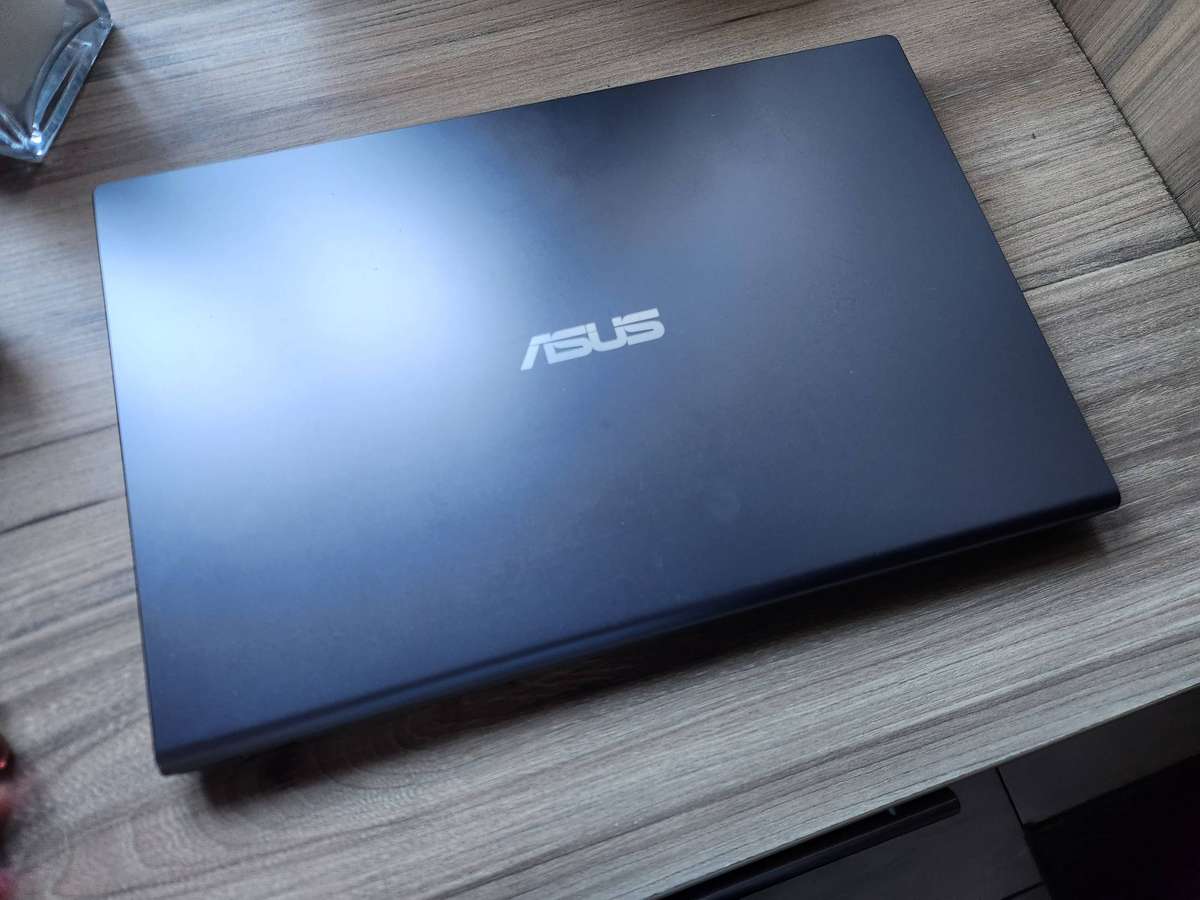 ASUS Vivobook X515 AMD Ryzen 5 + Free Laptop Bag