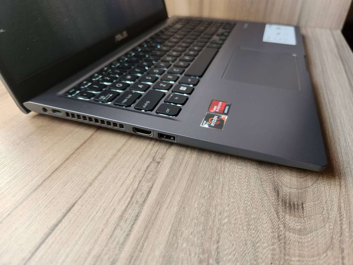 Asus Vivobook M515D AMD Ryzen 7