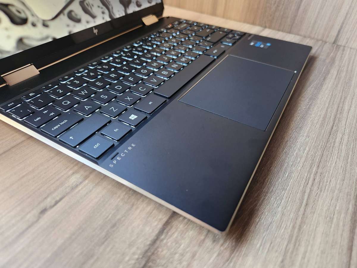 HP Spectre x360 Convertible 14 11th Gen I7 + Free Laptop Bag