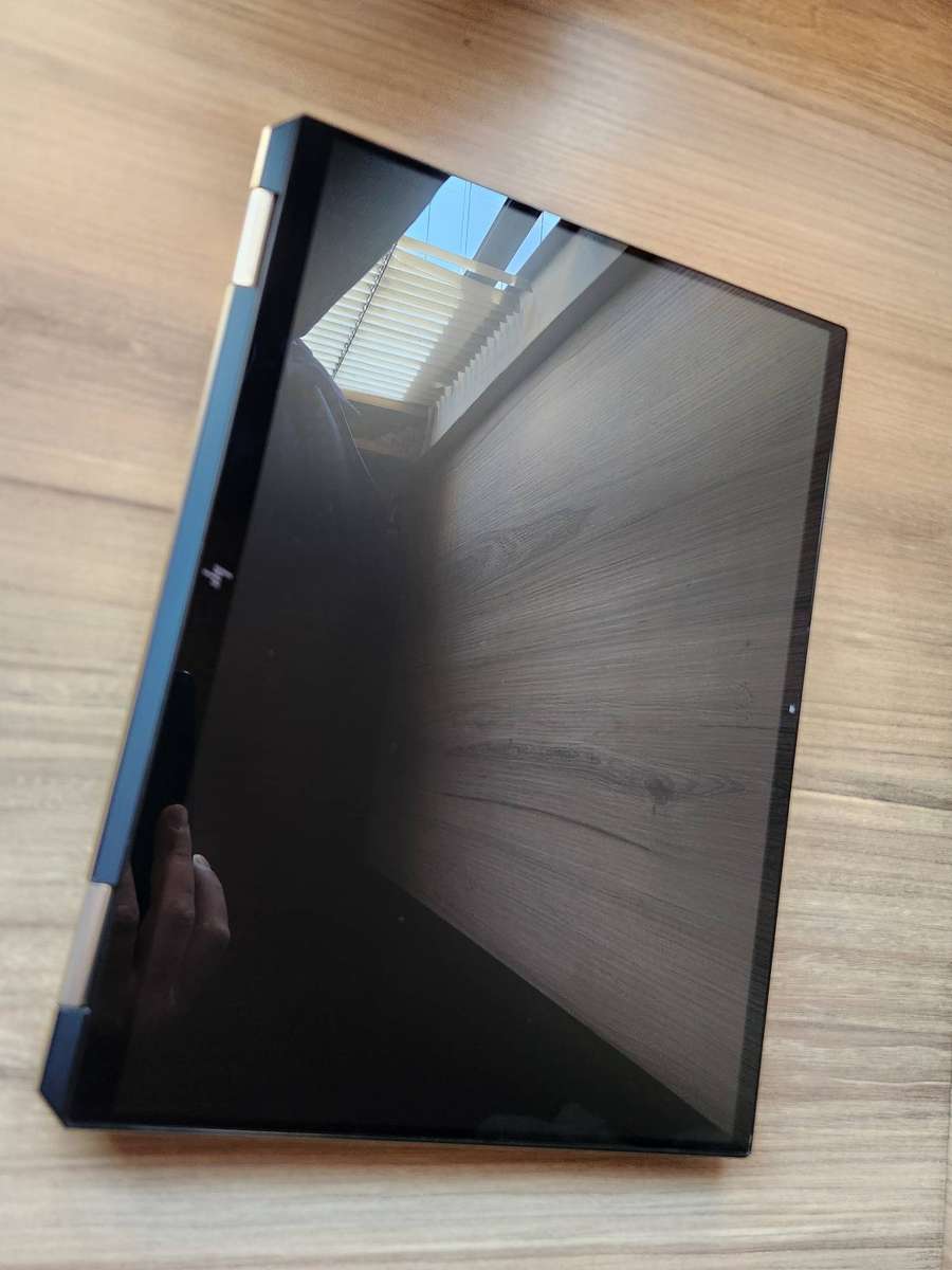 HP Spectre x360 Convertible 14 11th Gen I7 + Free Laptop Bag