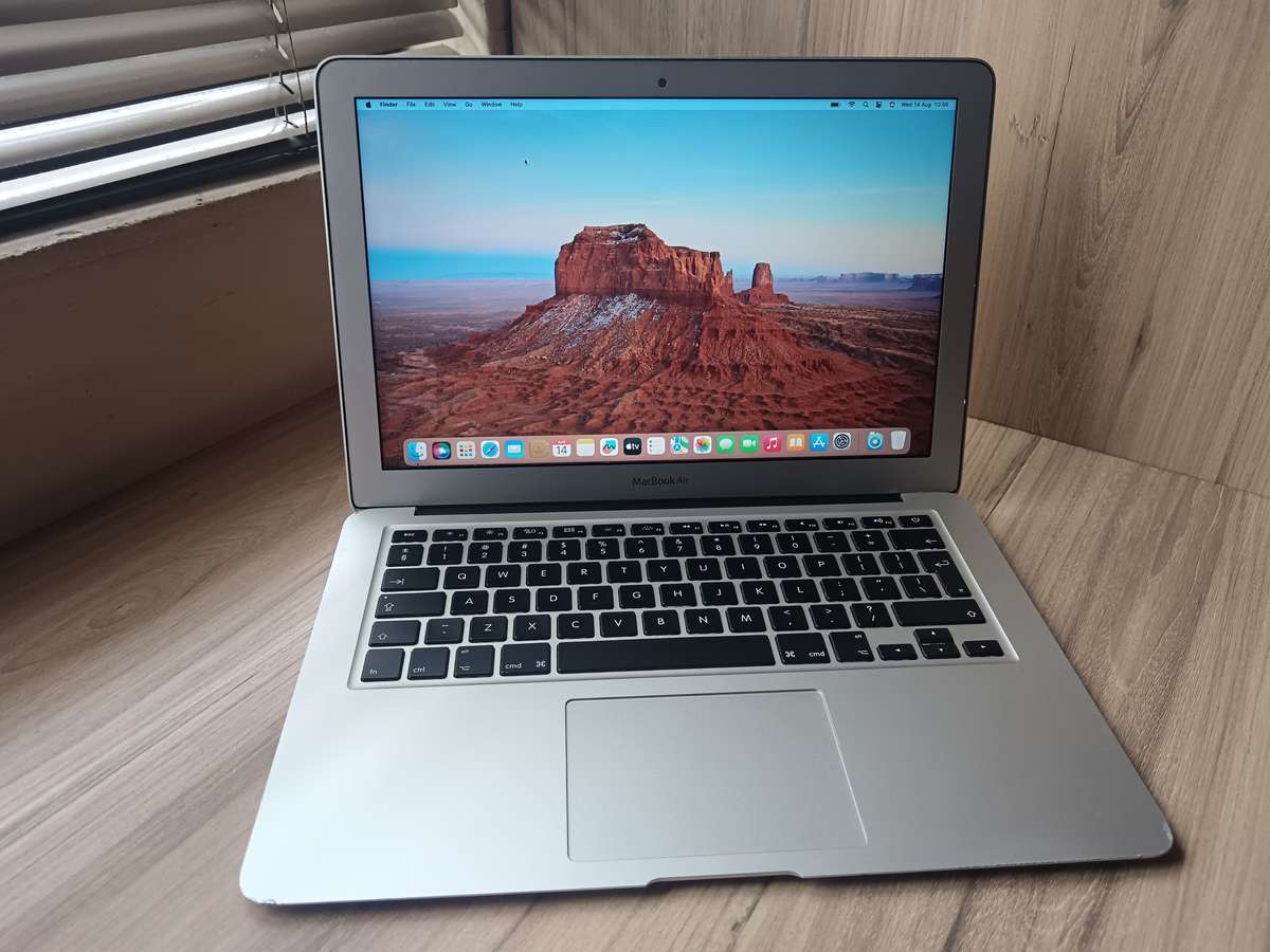 MacBook Air (13-inch, Early 2015)