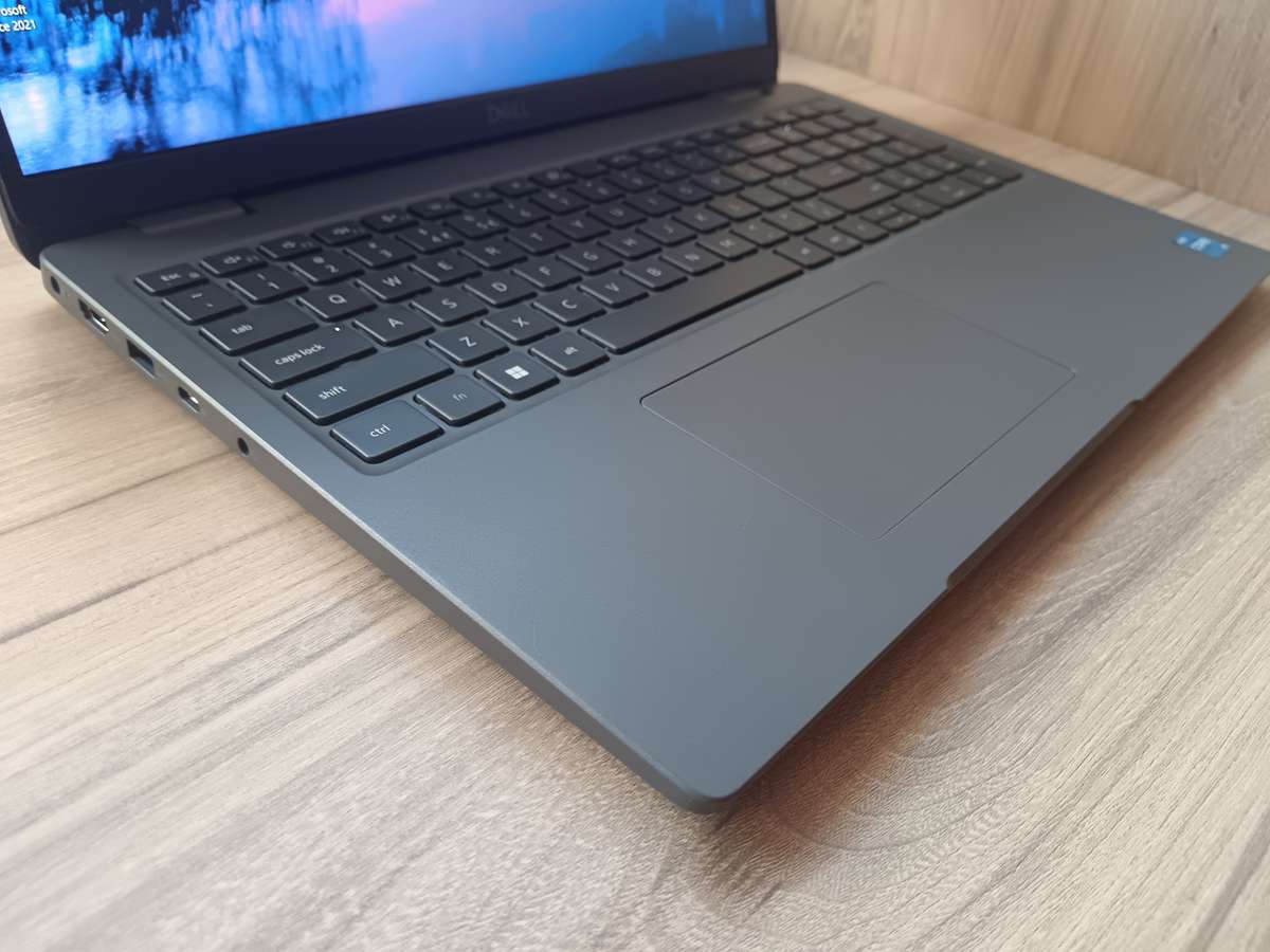 Dell Latitude 3540 Intel Core I5 13th Gen + Free Laptop Bag