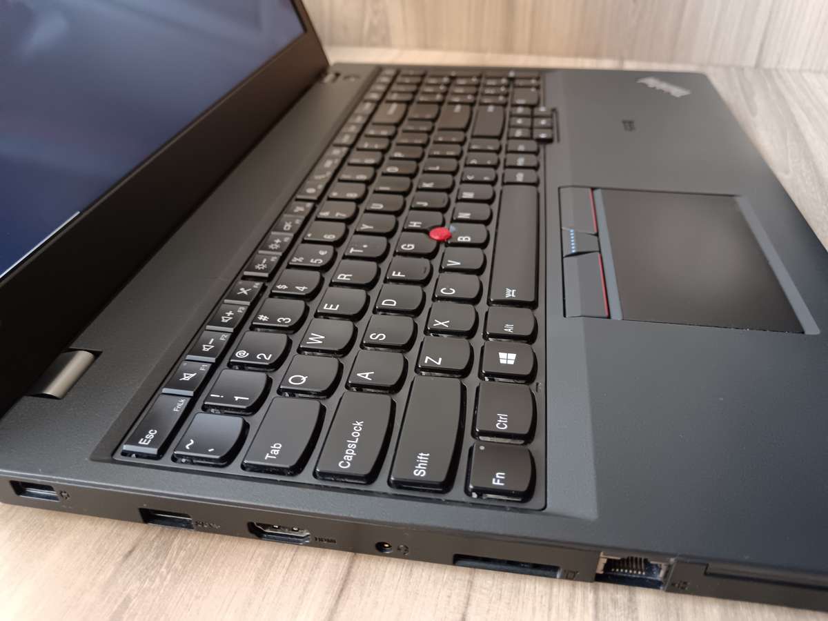 Lenovo ThinkPad T560 Intel Core I5 + Free Laptop Bag