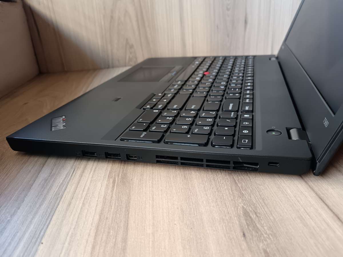 Lenovo ThinkPad T560 Intel Core I5 + Free Laptop Bag