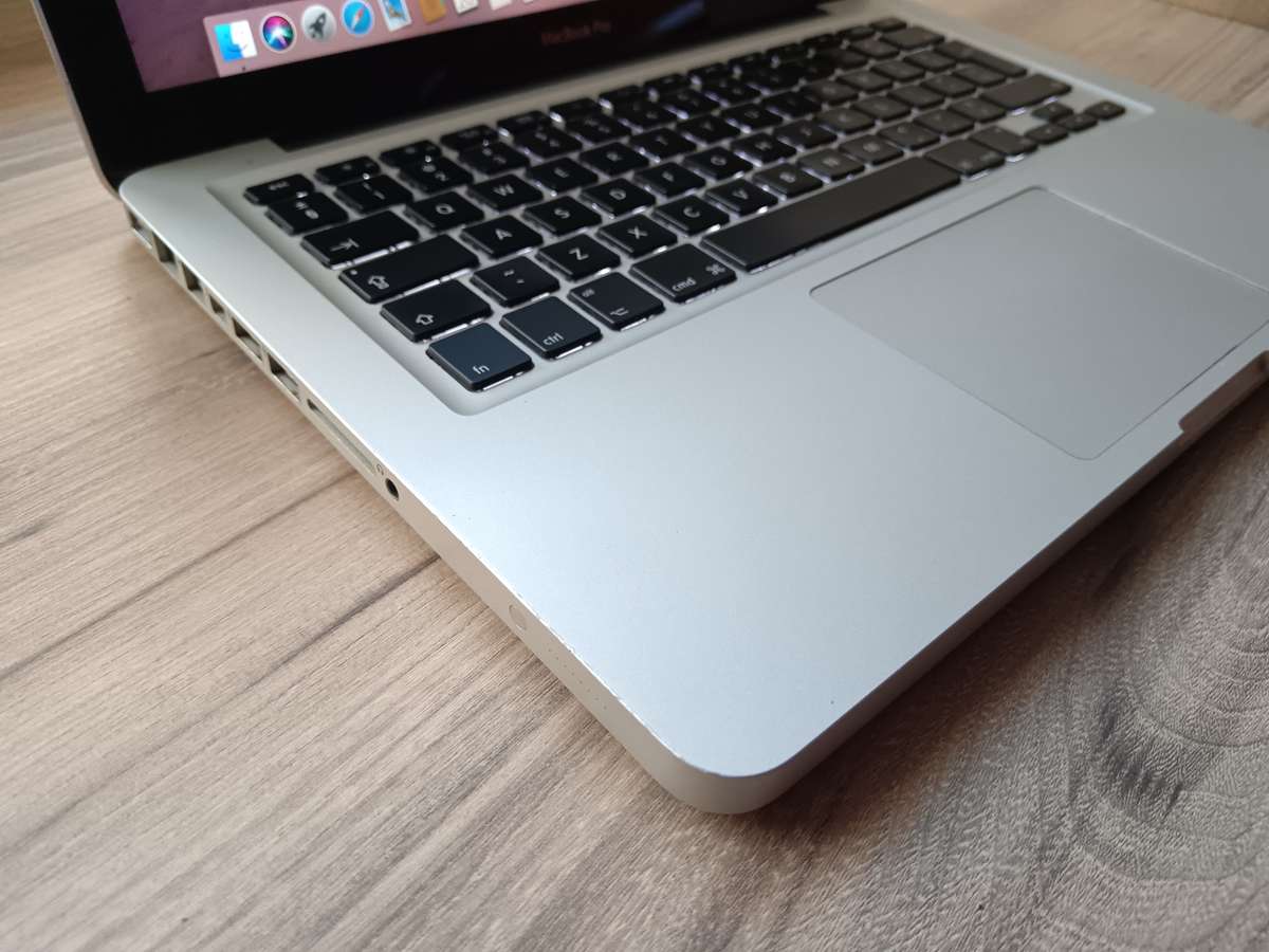 2011 MacBook Pro Intel Core I5
