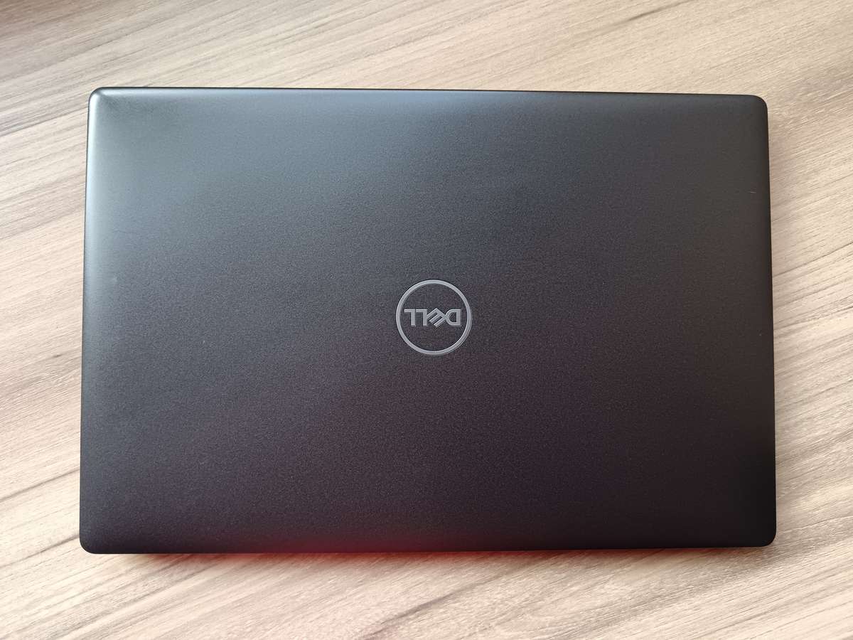 Dell Latitude 5400 Intel Core i7 + Free Laptop Bag
