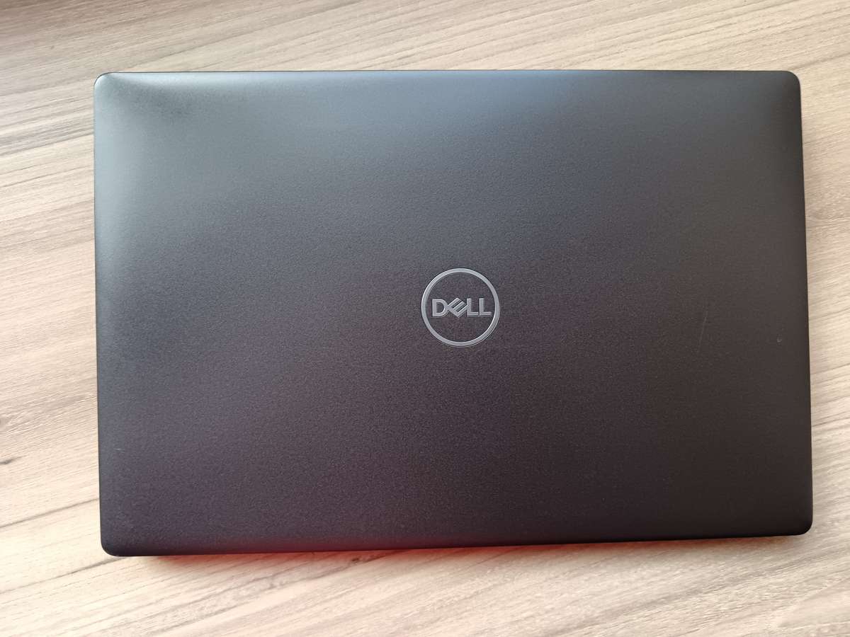 Dell Latitude 5400 Intel Core i7 + Free Laptop Bag