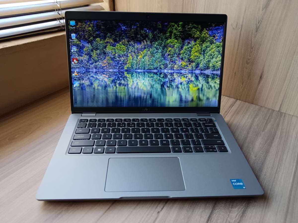 Dell Latitude 5431 Intel Core i5-1250P + Free Laptop Bag