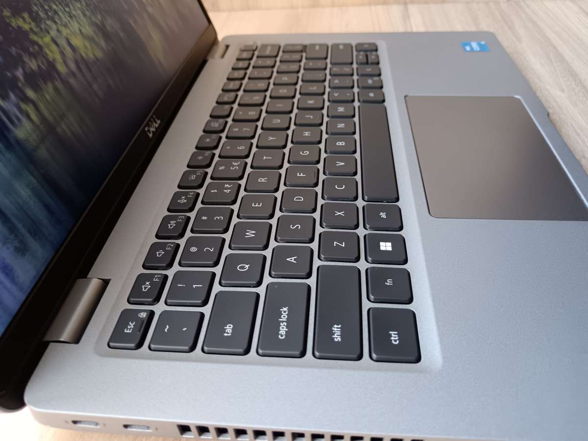 Dell Latitude 5431 Intel Core i5-1250P + Free Laptop Bag