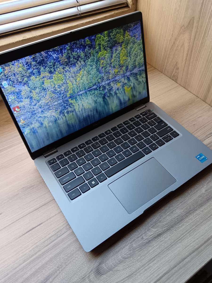 Dell Latitude 5431 Intel Core i5-1250P + Free Laptop Bag