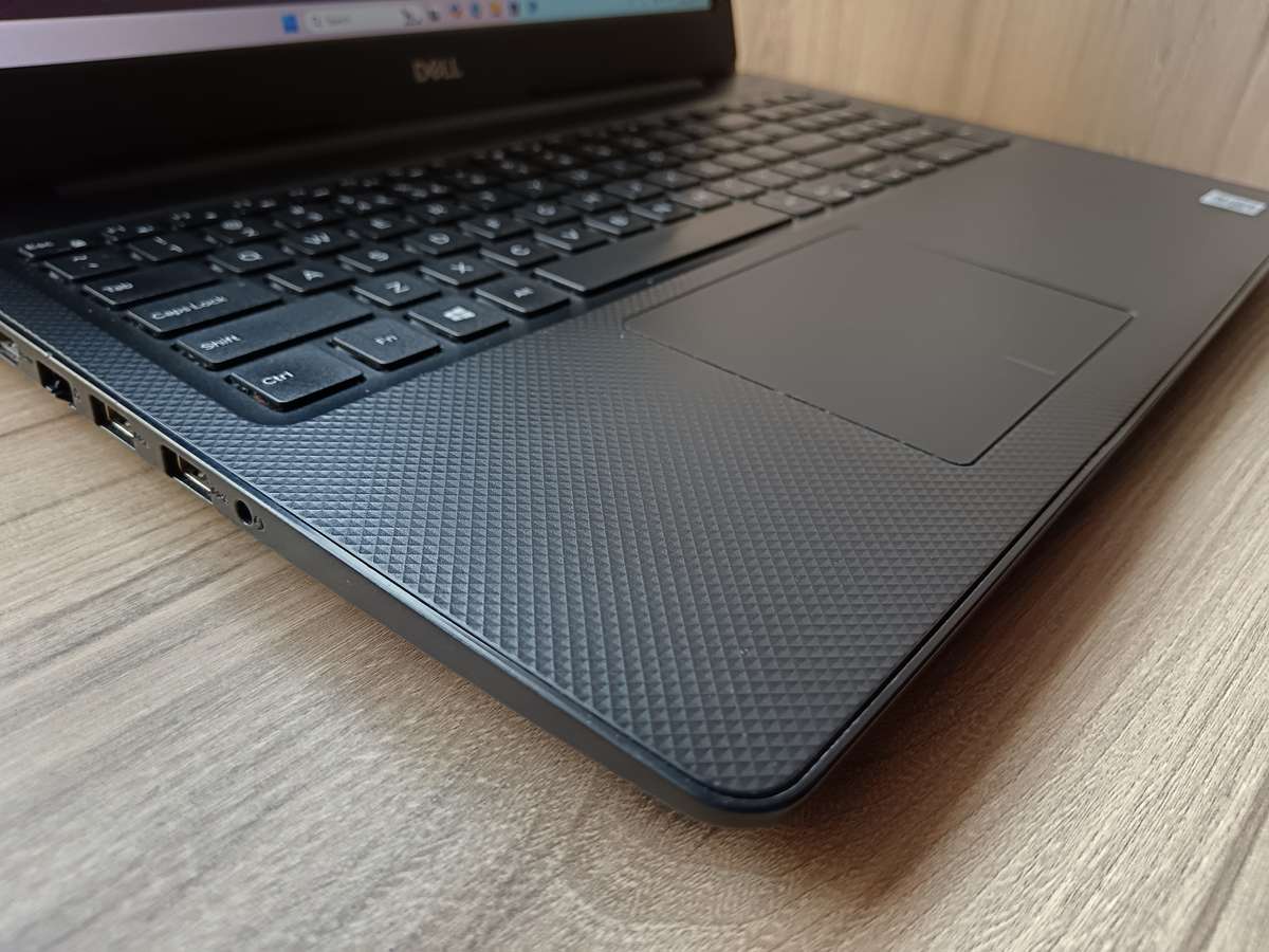 Dell Vostro 3590 Intel Core I5 10th Gen + Free Laptop Bag