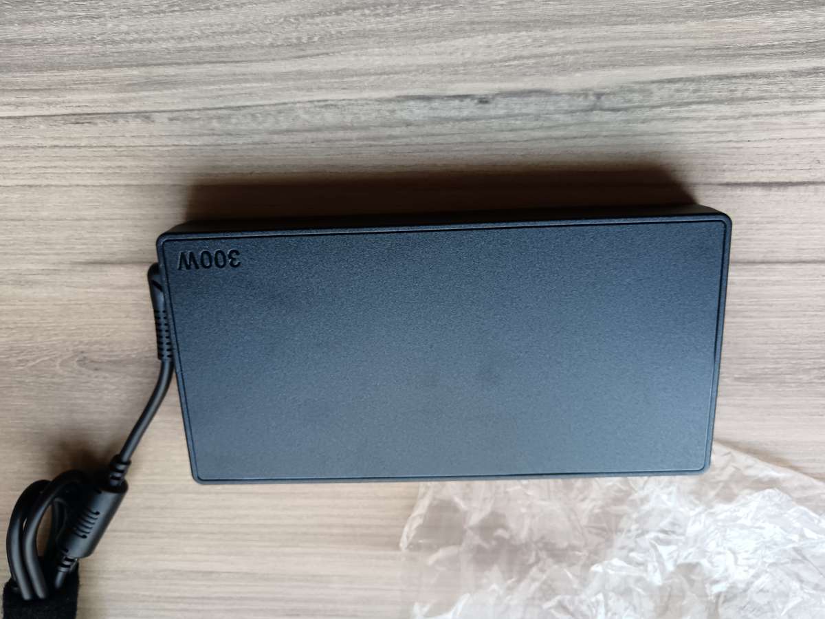 New Genuine Lenovo 300W AC Adapter