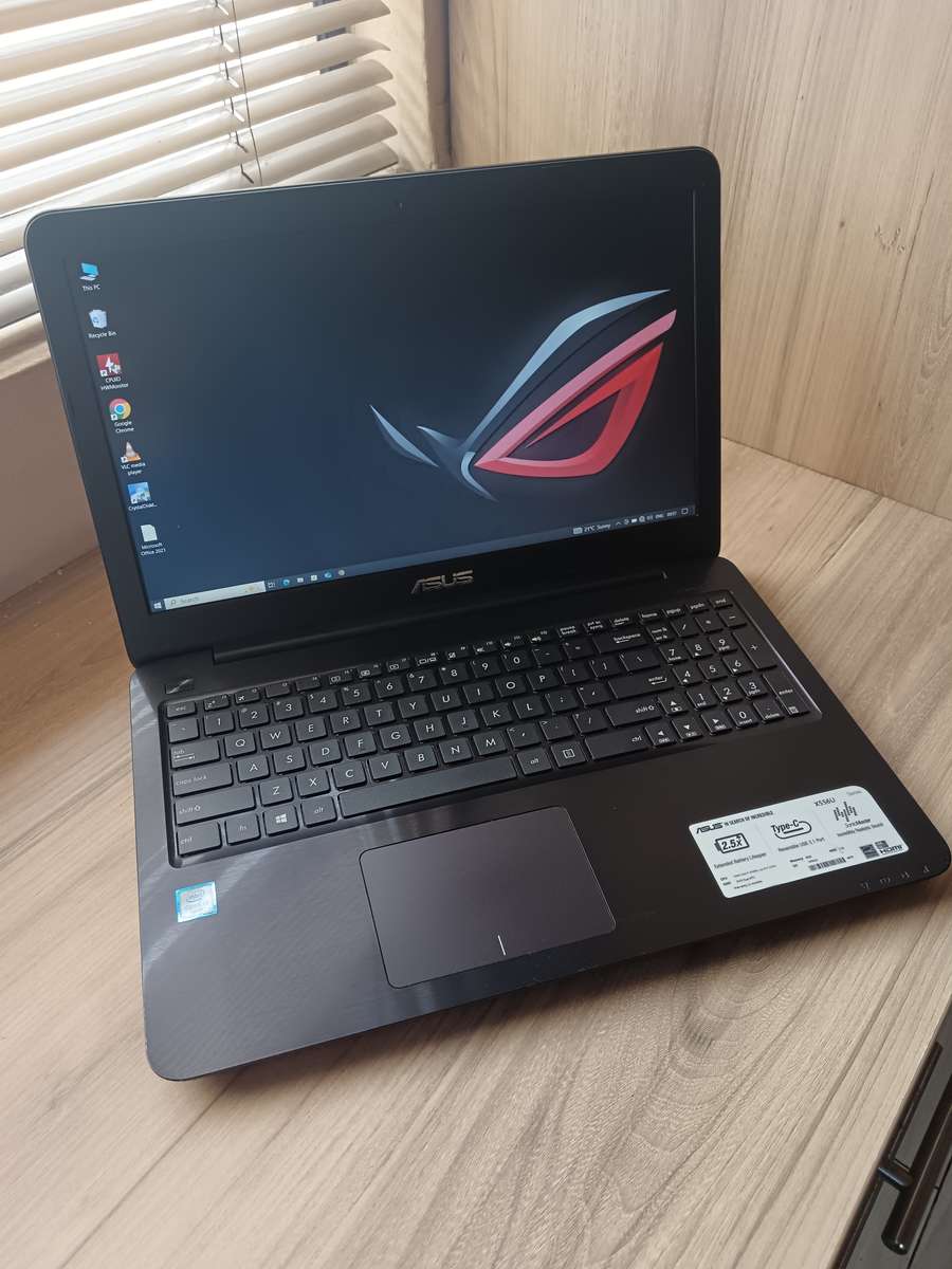 ASUS Vivobook X556U Intel Core I7 + Free Laptop Bag