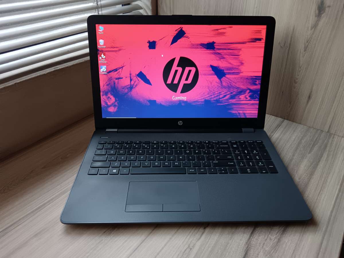 HP 255 G6 AMD E2-9000E Notebook