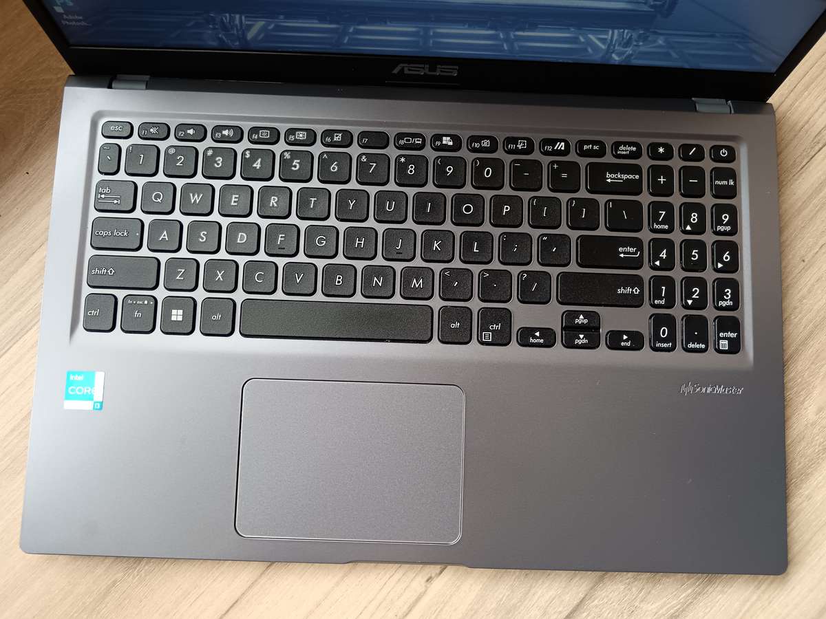 Asus Vivobook X515EA intel Core I3 11th Gen + Free Laptop Bag
