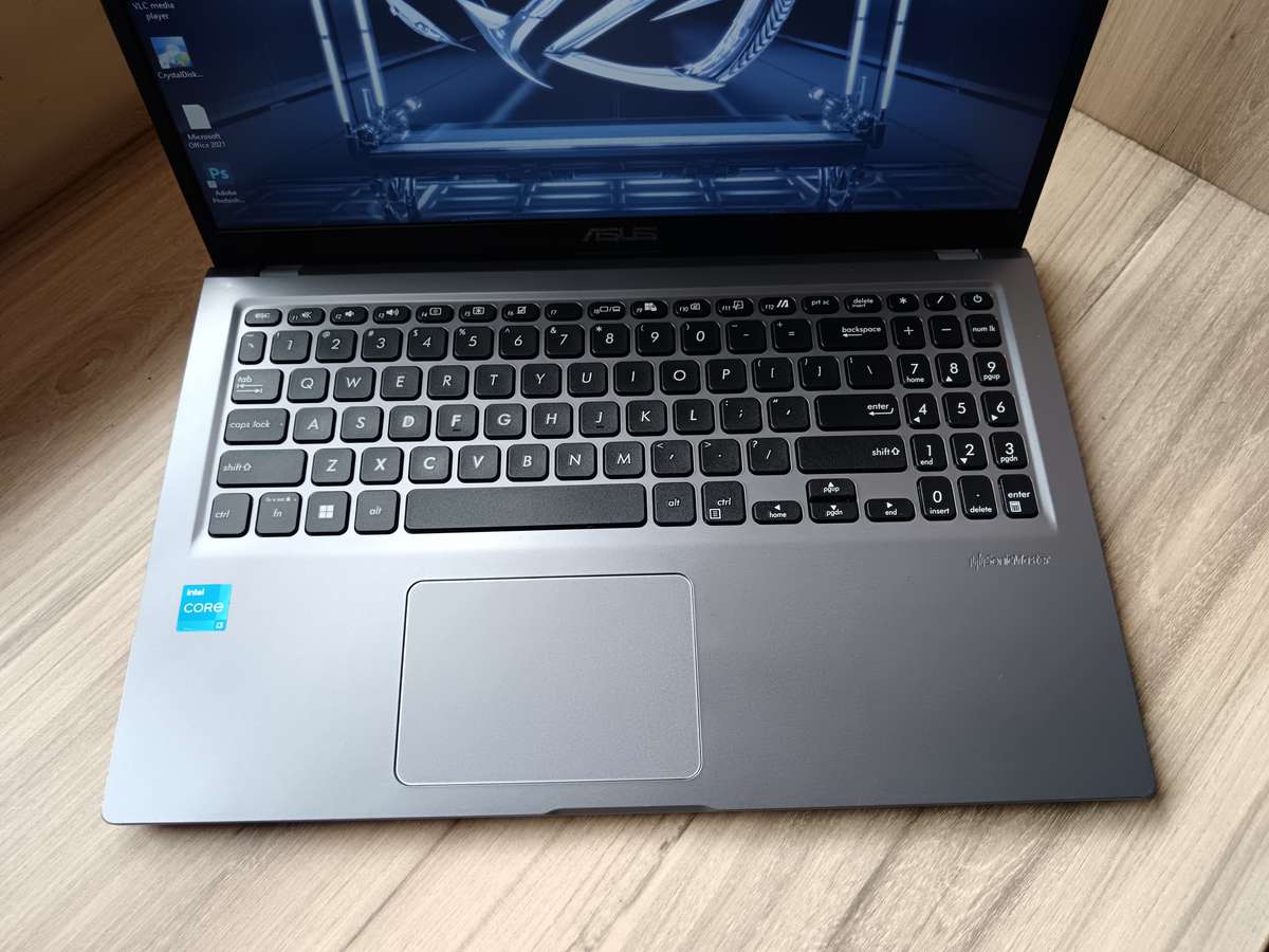Asus Vivobook X515EA intel Core I3 11th Gen + Free Laptop Bag