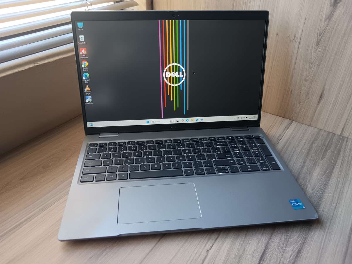 Dell Latitude 5520 Intel Core I5 11th Gen + Free Laptop Bag