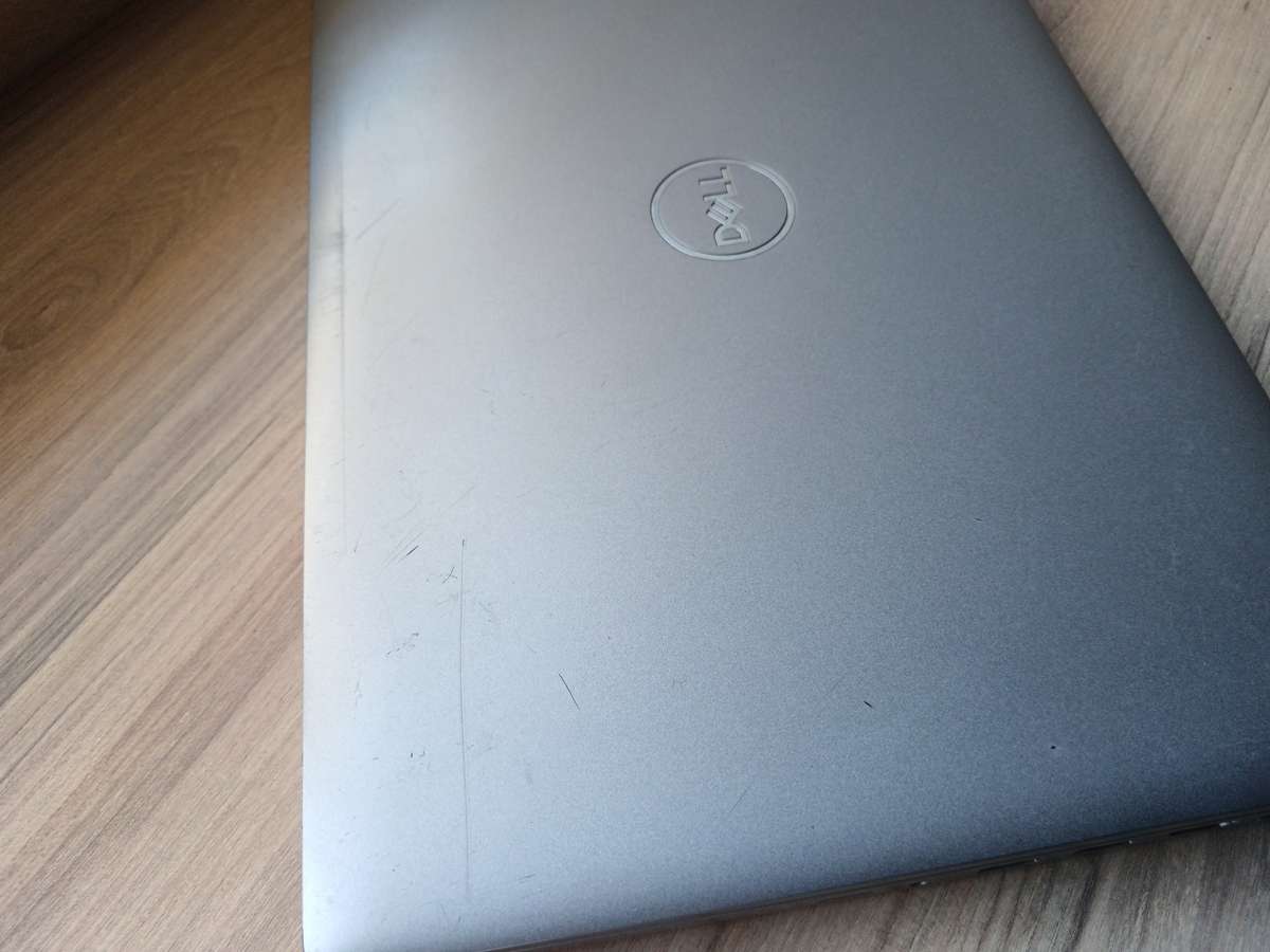 Dell Latitude 5520 Intel Core I5 11th Gen + Free Laptop Bag
