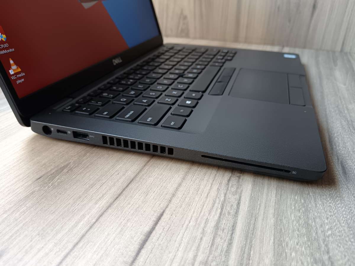 Dell Latitude 5400 Intel Core i5 + Free Laptop Bag