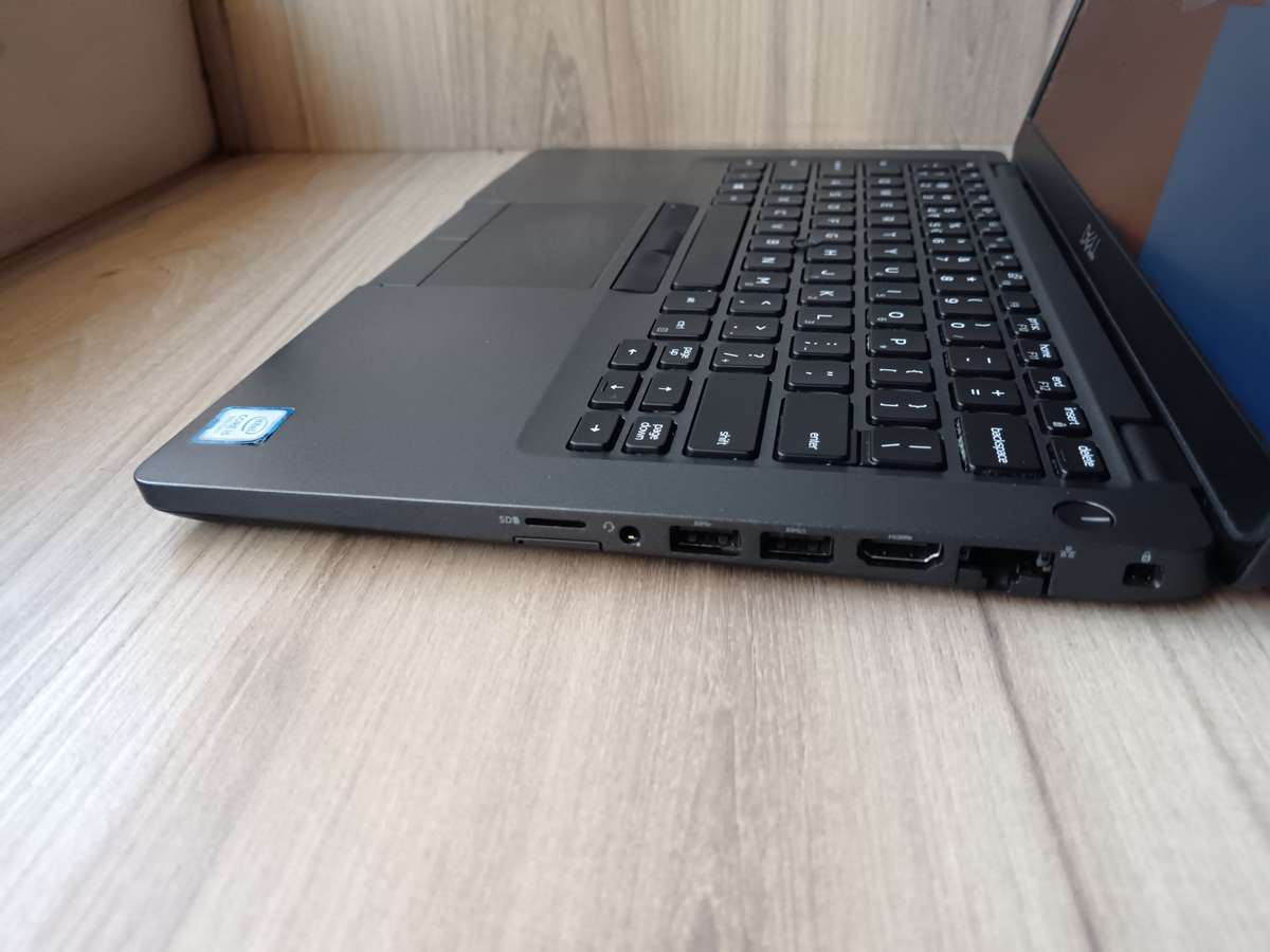 Dell Latitude 5400 Intel Core i5 + Free Laptop Bag