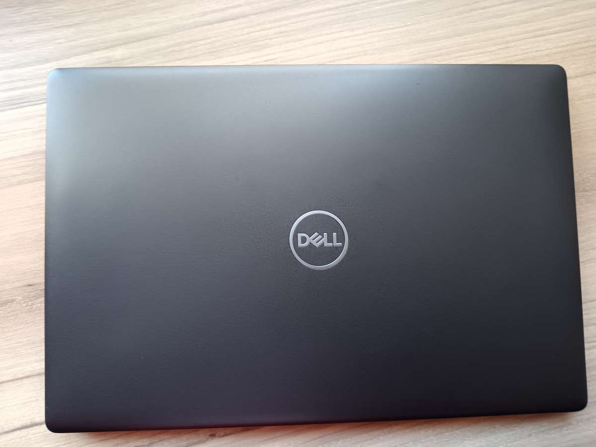 Dell Latitude 5400 Intel Core i5 + Free Laptop Bag