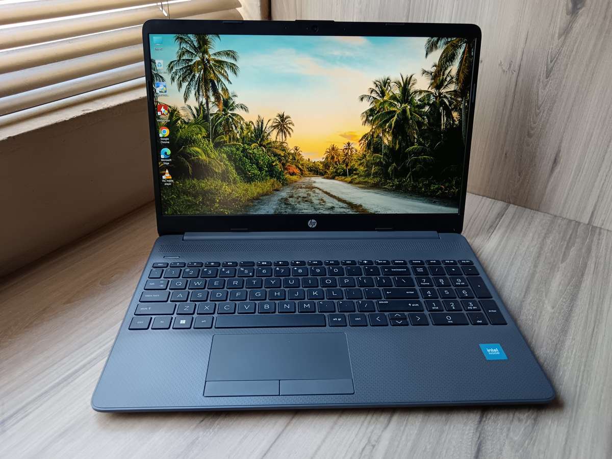 HP 250 G9 15.6` Celeron N4500 8GB RAM 256GB SSD Win 11