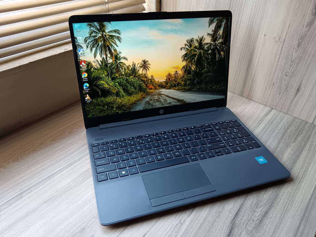 HP 250 G9 15.6` Celeron N4500 8GB RAM 256GB SSD Win 11