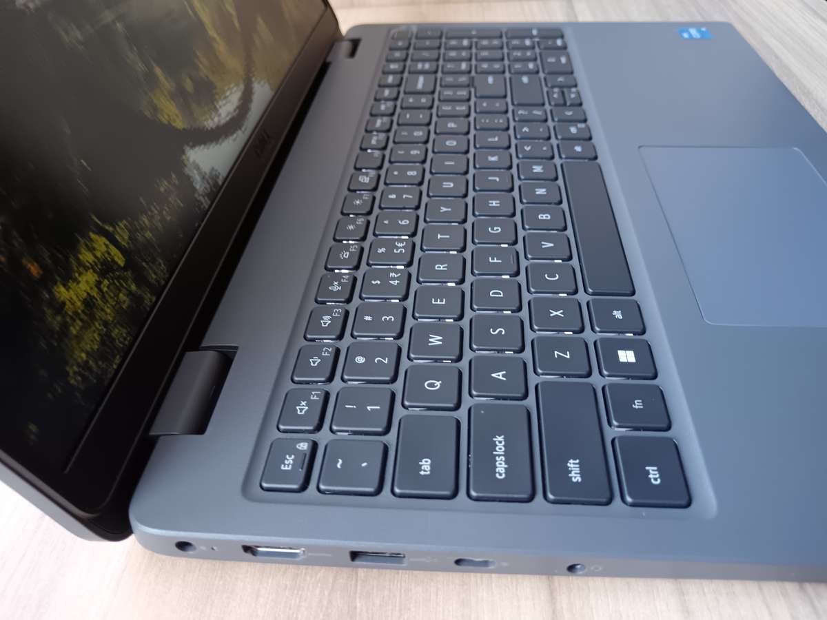 Dell Latitude 3540 Intel Core I5 13th Gen + Free Laptop Bag