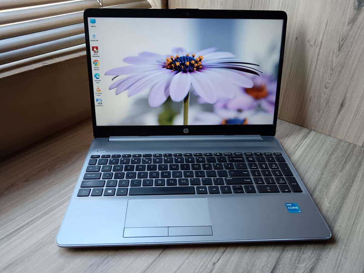 HP 250 G8 Intel Core i5 11th Gen + Free Laptop Bag