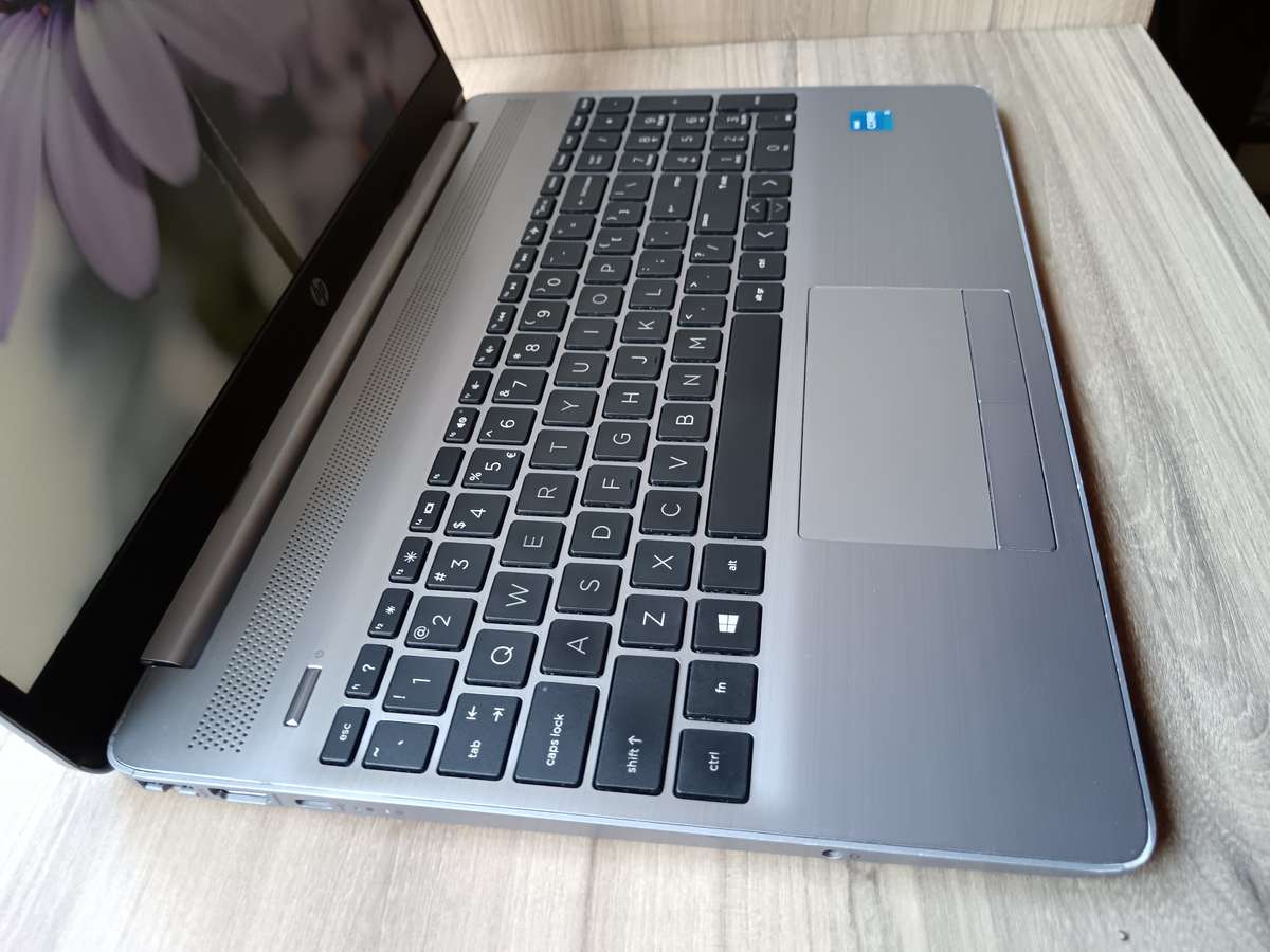 HP 250 G8 Intel Core i5 11th Gen + Free Laptop Bag