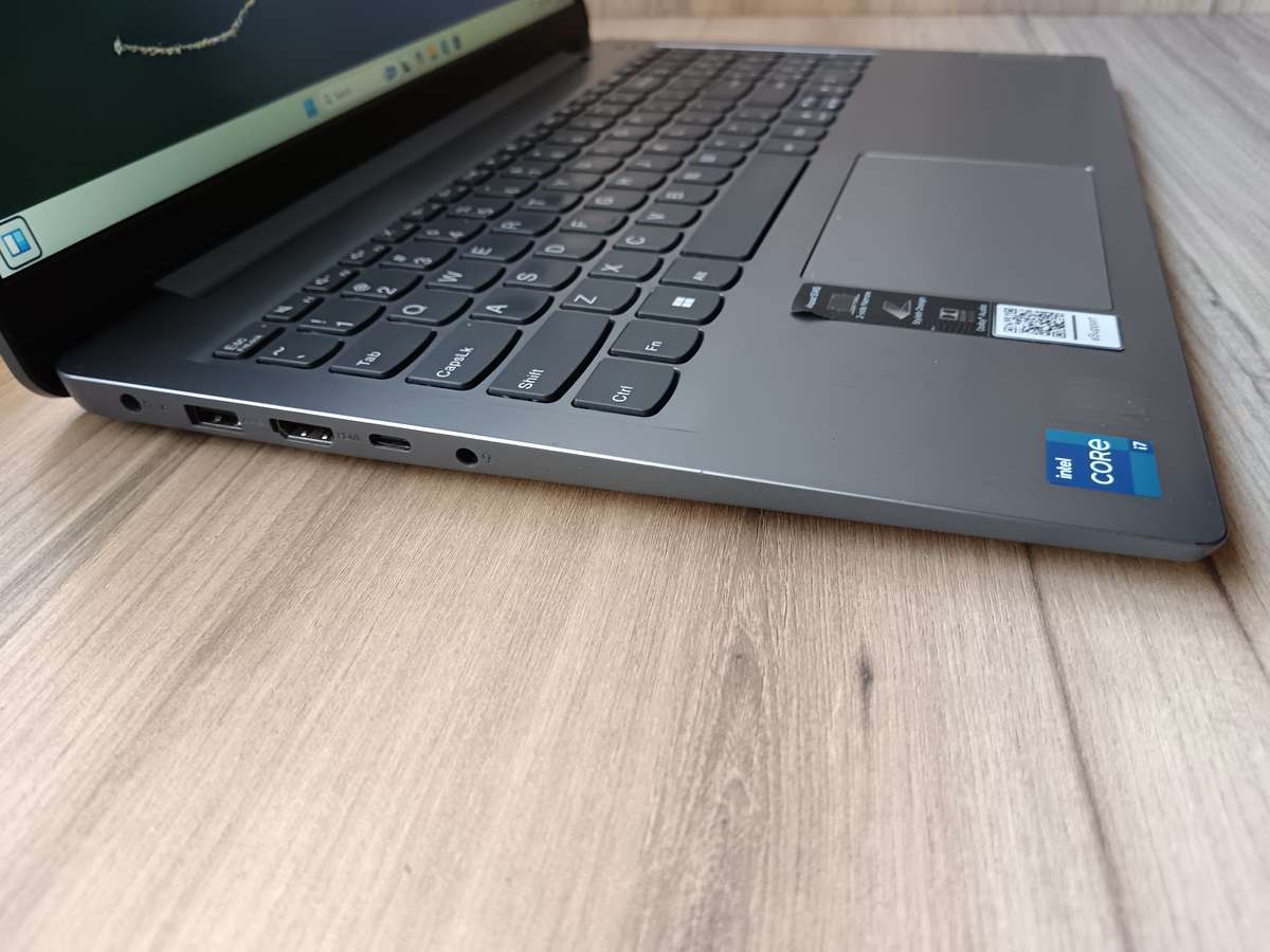 Lenovo IdeaPad 3 Intel Core i7 12th Gen + Free Laptop Bag