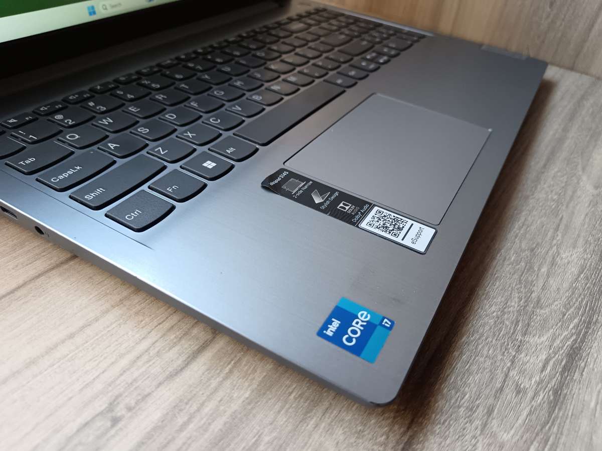 Lenovo IdeaPad 3 Intel Core i7 12th Gen + Free Laptop Bag