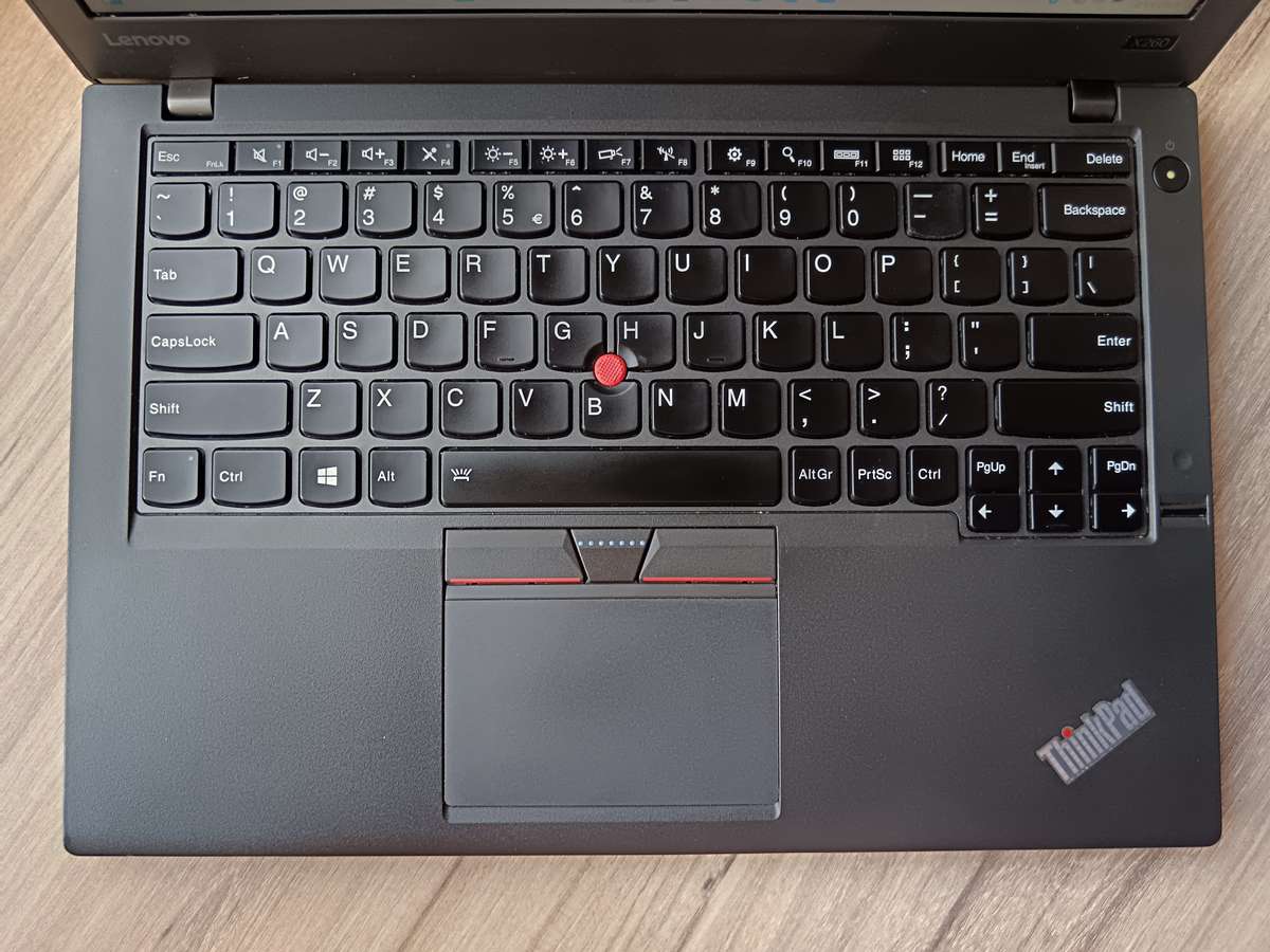 Lenovo ThinkPad X260 Intel Core I5 + Free Laptop Bag