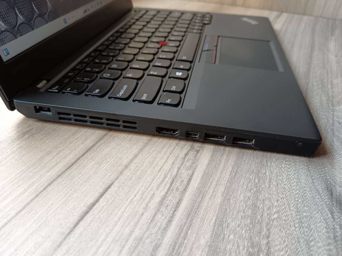 Lenovo ThinkPad X260 Intel Core I5 + Free Laptop Bag