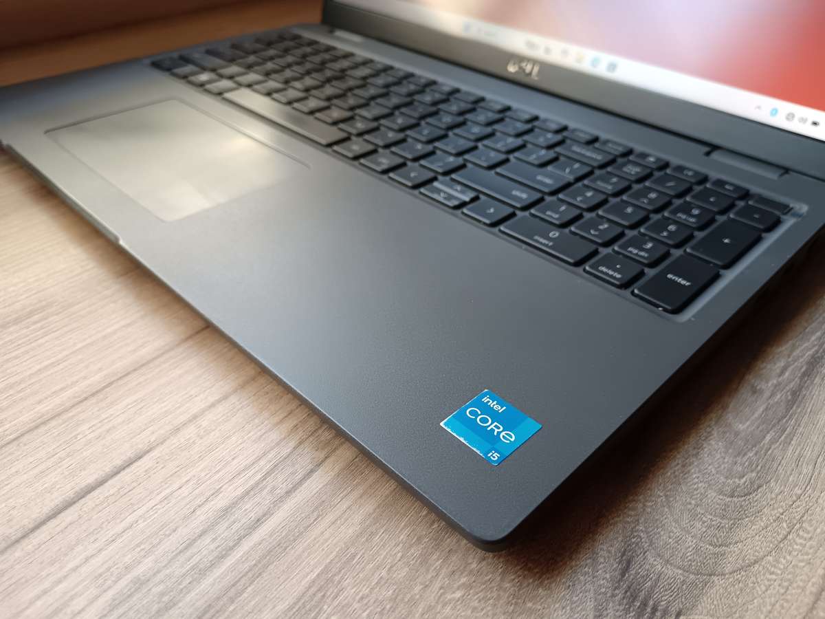 Dell Latitude 3540 Intel Core I5 13th Gen + Free Laptop Bag