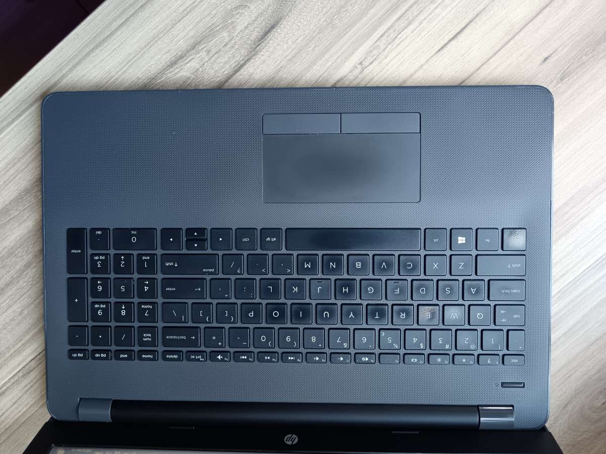 HP 250 G6 Intel Core i3 + Free Laptop Bag