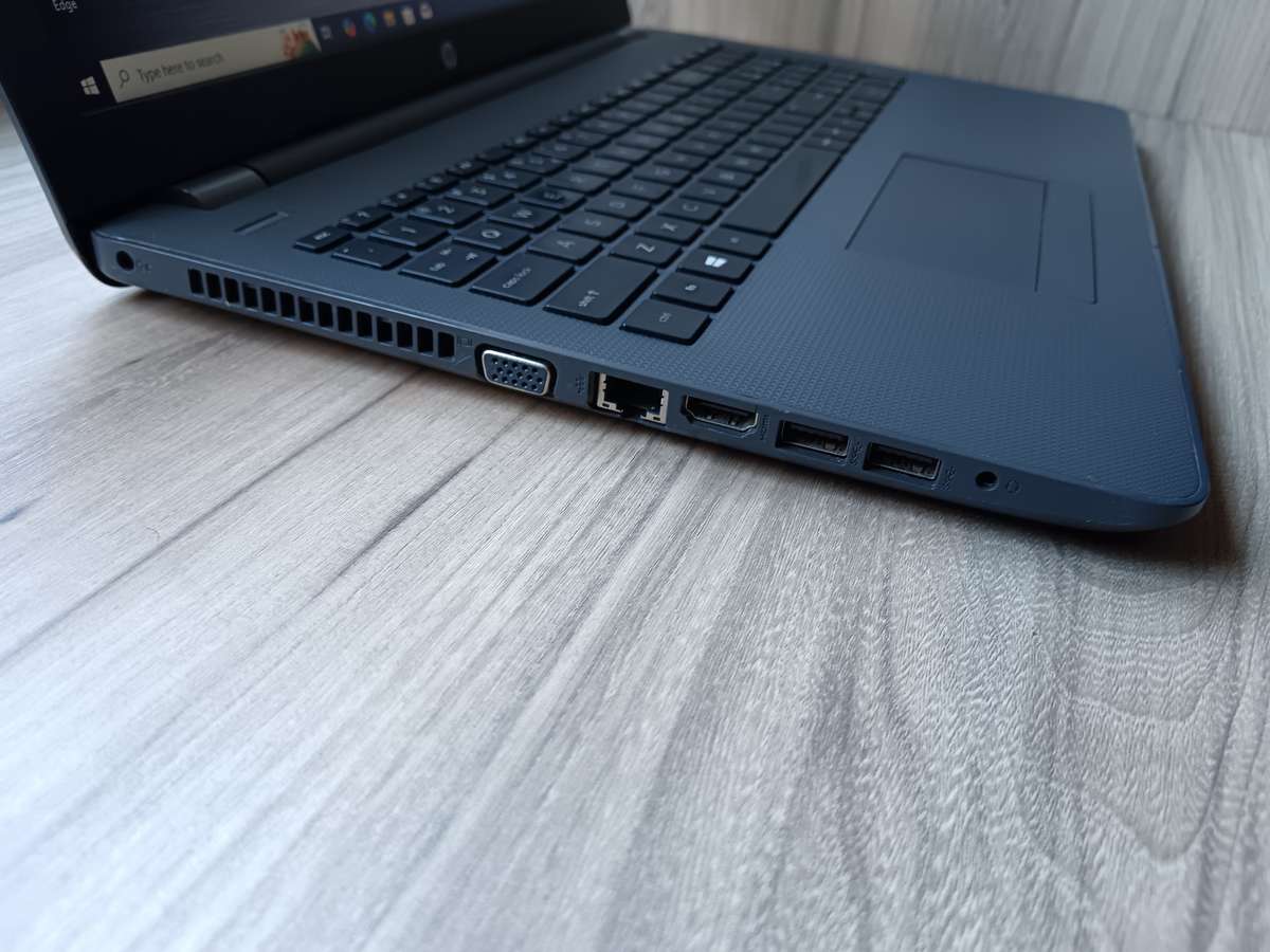 HP 250 G6 Intel Core i3 + Free Laptop Bag