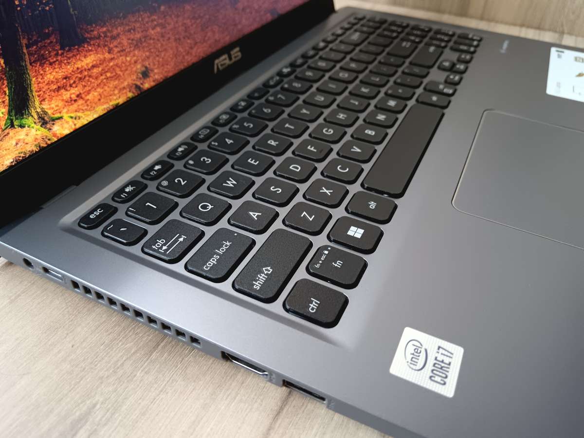 Asus Vivobook Intel Core I7 10th Gen + Free Laptop Bag