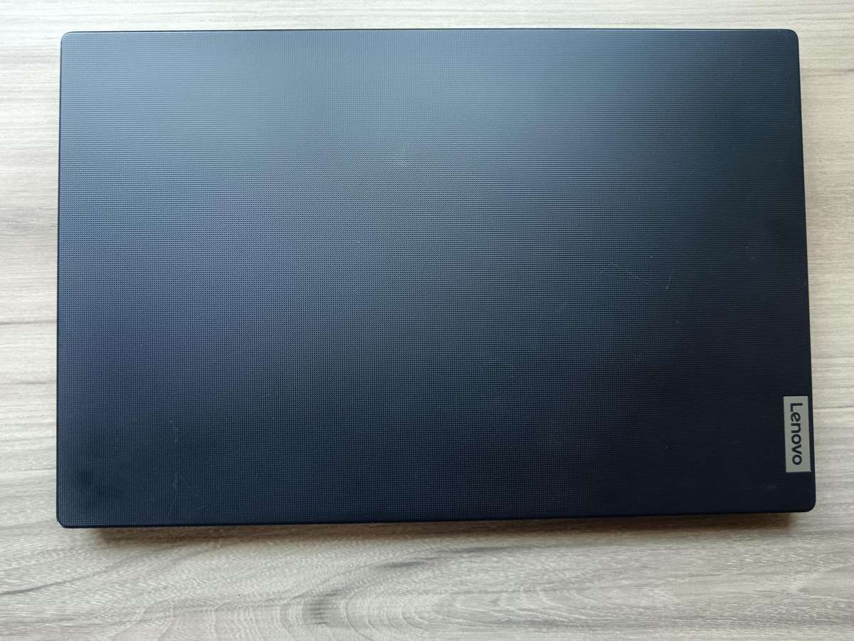 Lenovo V15 G4 AMD Ryzen 3 7320U + Free Laptop Bag