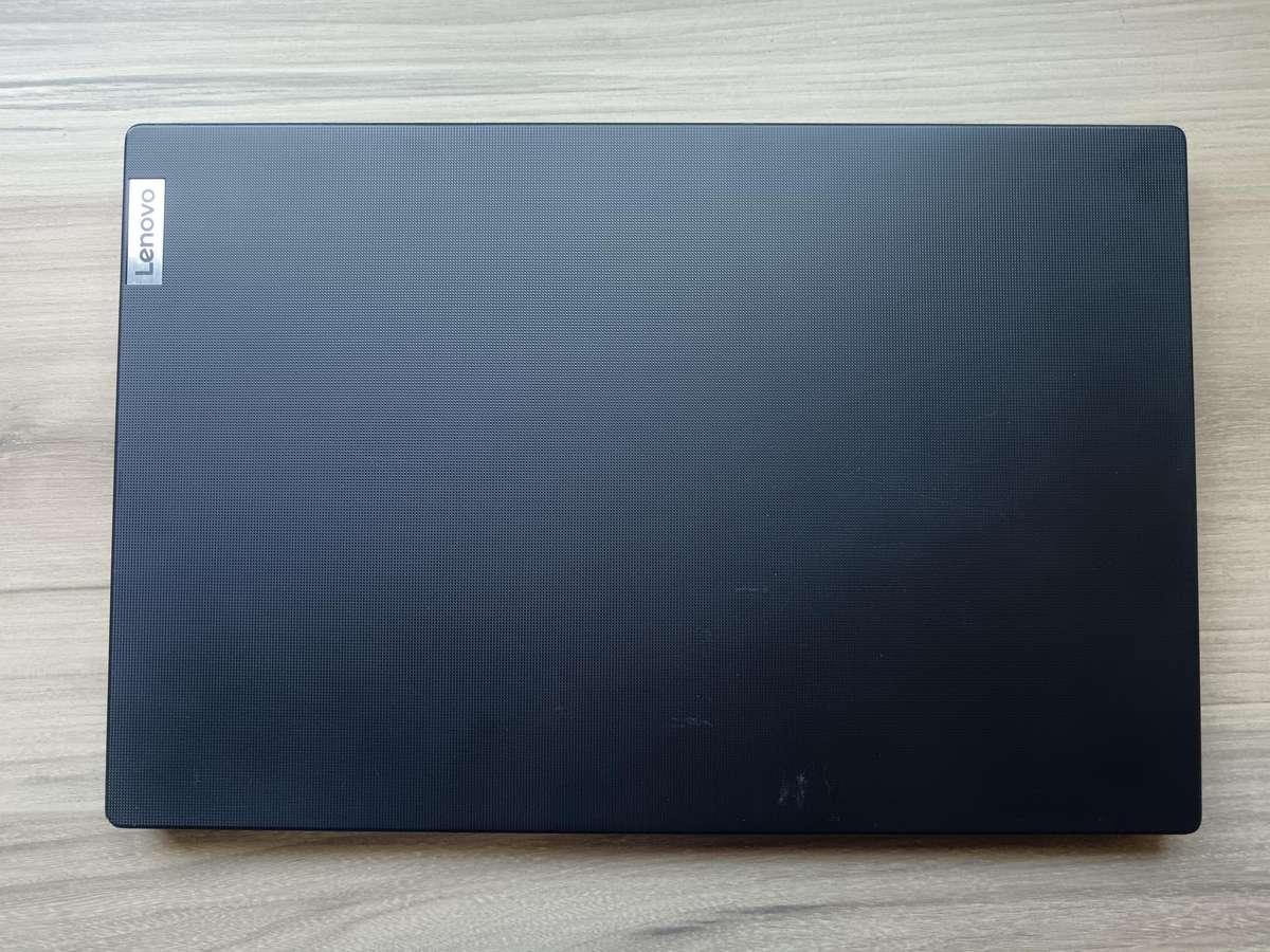 Lenovo V15 G4 AMD Ryzen 3 7320U + Free Laptop Bag