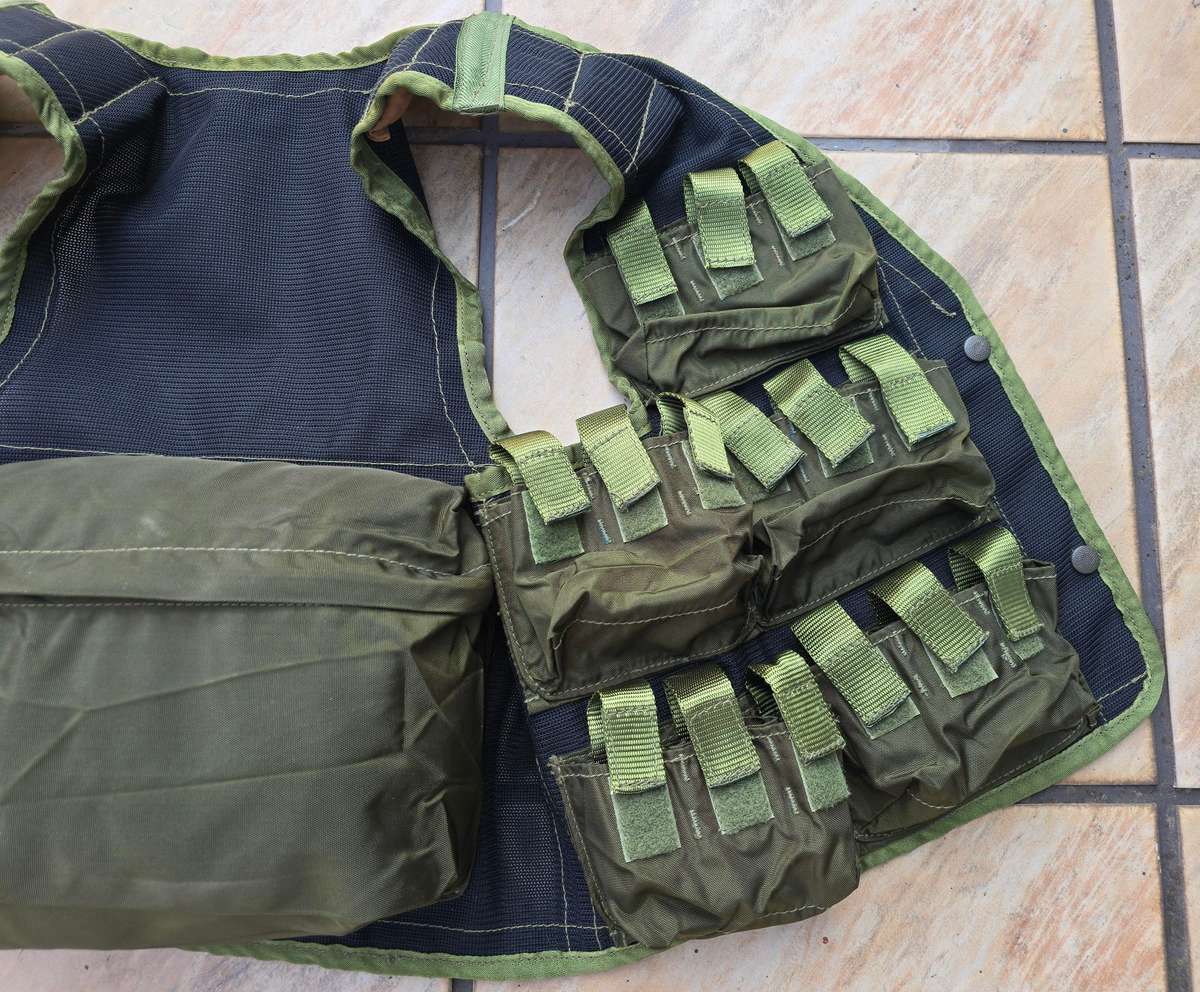 Recce Niemoller Type 40mm grenade vest - New!!