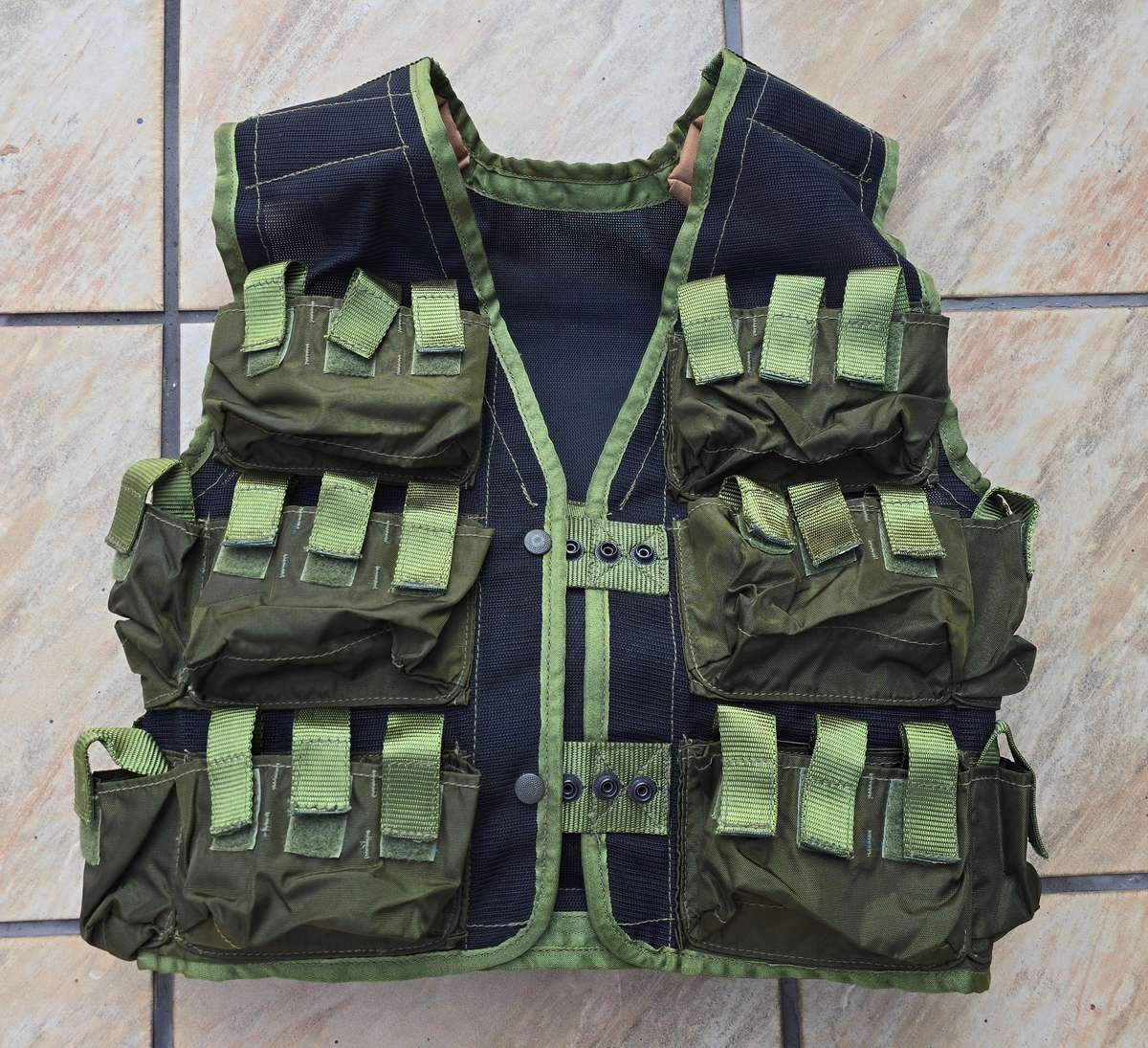 Recce Niemoller Type 40mm grenade vest - New!!