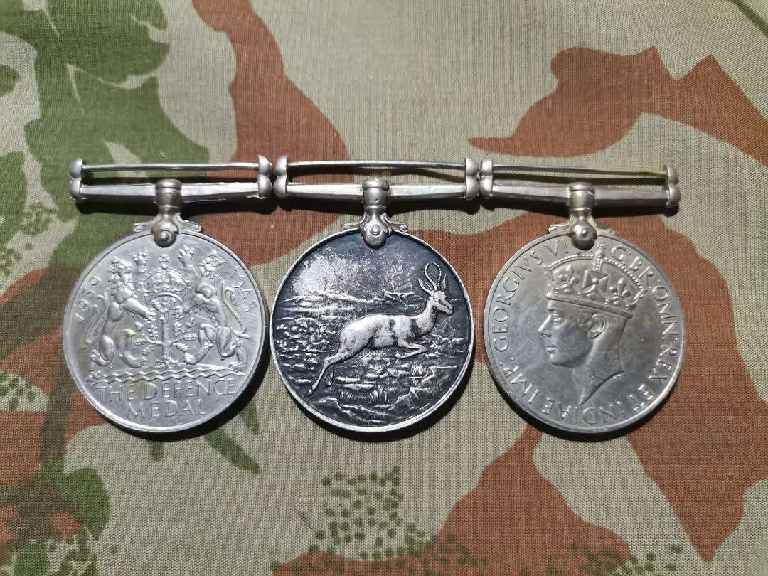 FULL SIZE WWII MEDAL GROUP TO W PUTTER. INCL SILVER AFRICA SERVICE MEDAL