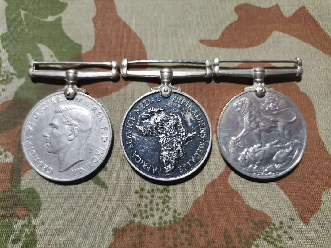 FULL SIZE WWII MEDAL GROUP TO W PUTTER. INCL SILVER AFRICA SERVICE MEDAL