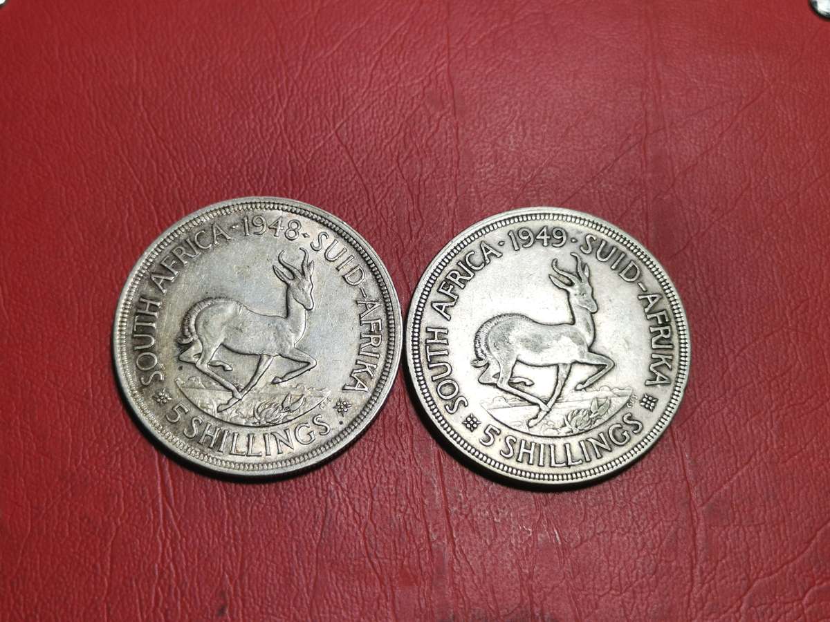 2 X SA UNION 80% SILVER CROWNS / 5 SHILLINGS. BID PER CROWN TO TAKE BOTH.