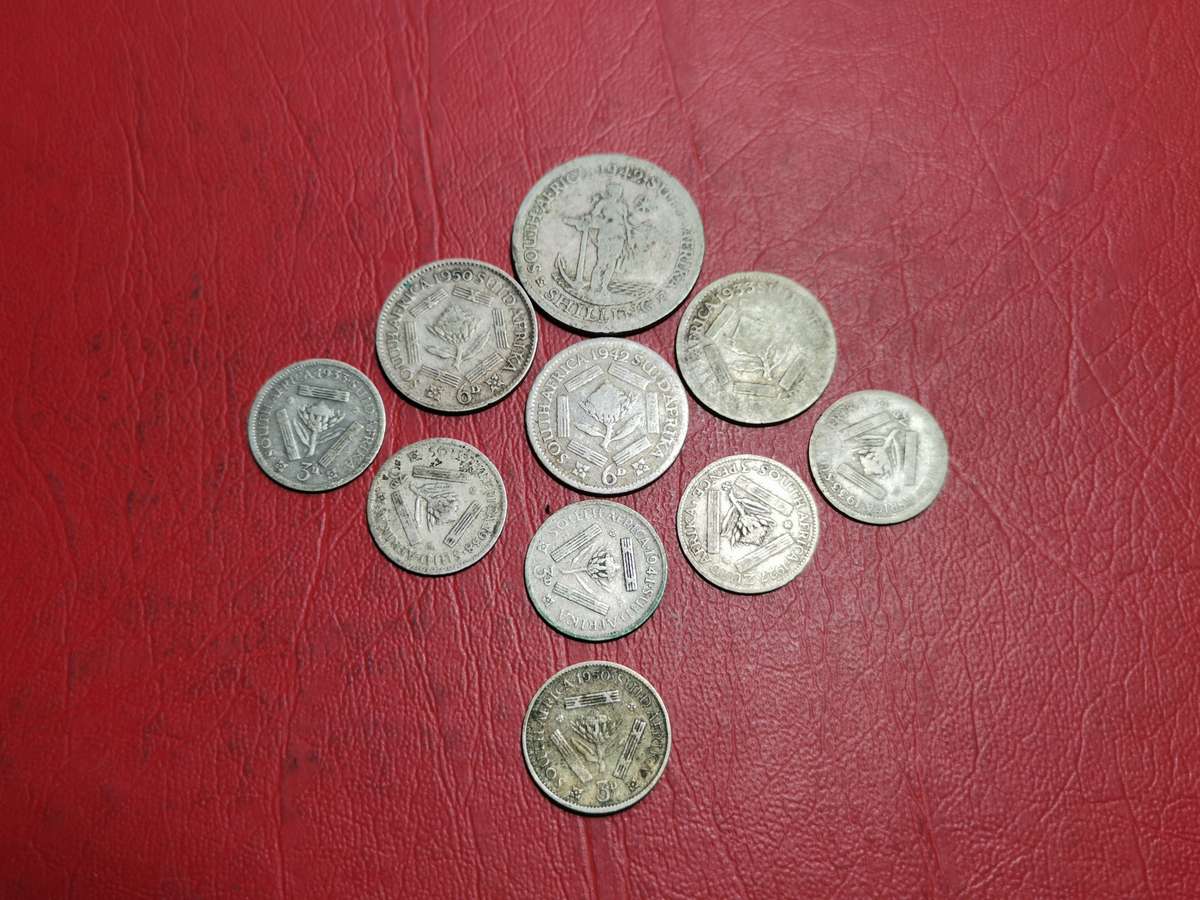 COLLECTION OF 80% SILVER SA UNION COINS. ONE BID.