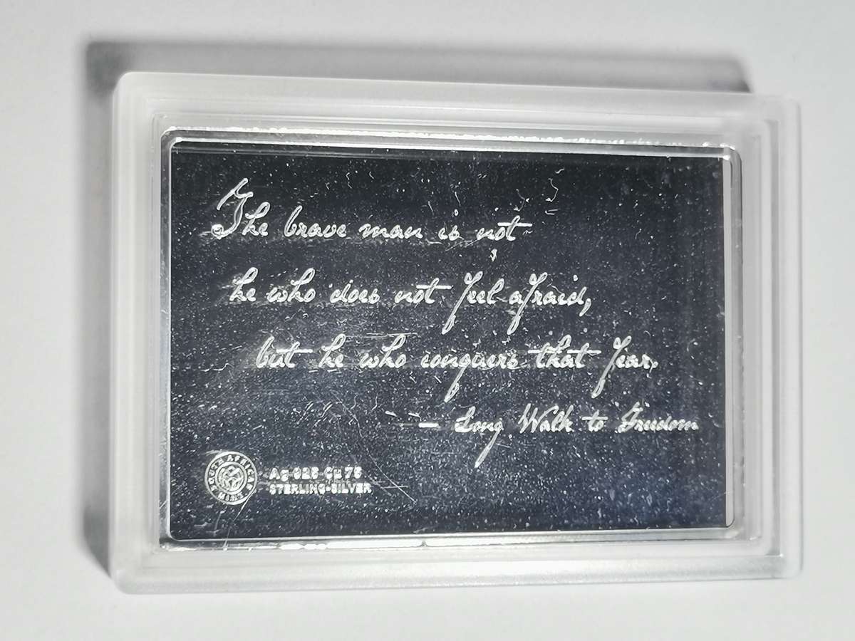 BEAUTIFUL NELSON MANDELA 1OZ PROOF SILVER BAR. CENTENARY 2018.