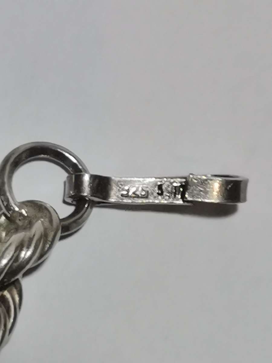 HEAVY 925 SIVER NECKLACE. STAMPED. WEIGHT: 54.57 GRAMS. LENGHT: 79CM.