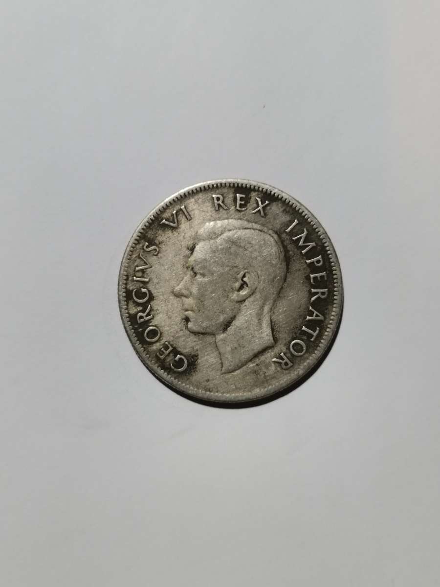 1938 SA SILVER HALF CROWN. SCARCER COIN.